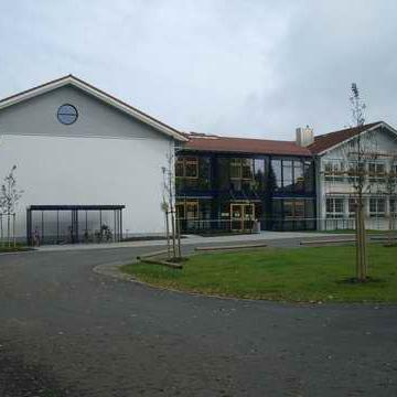Sporthalle und Gymnastikraum Grundschule Hohenbrunn